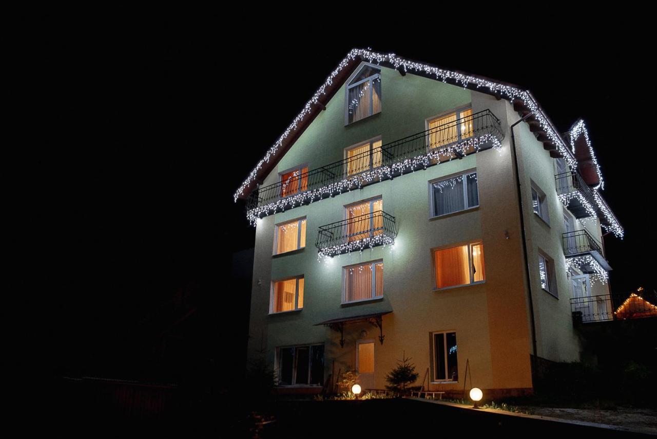 Toga Hotel Yablunytsya Bagian luar foto