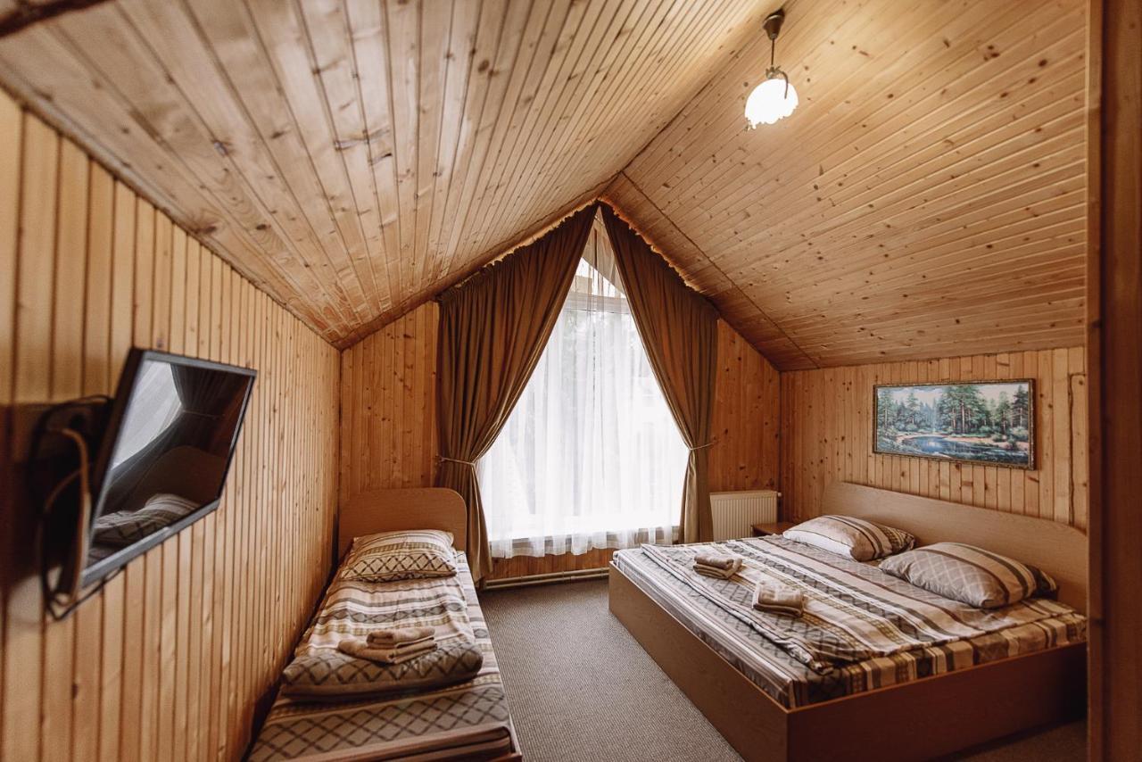 Toga Hotel Yablunytsya Bagian luar foto
