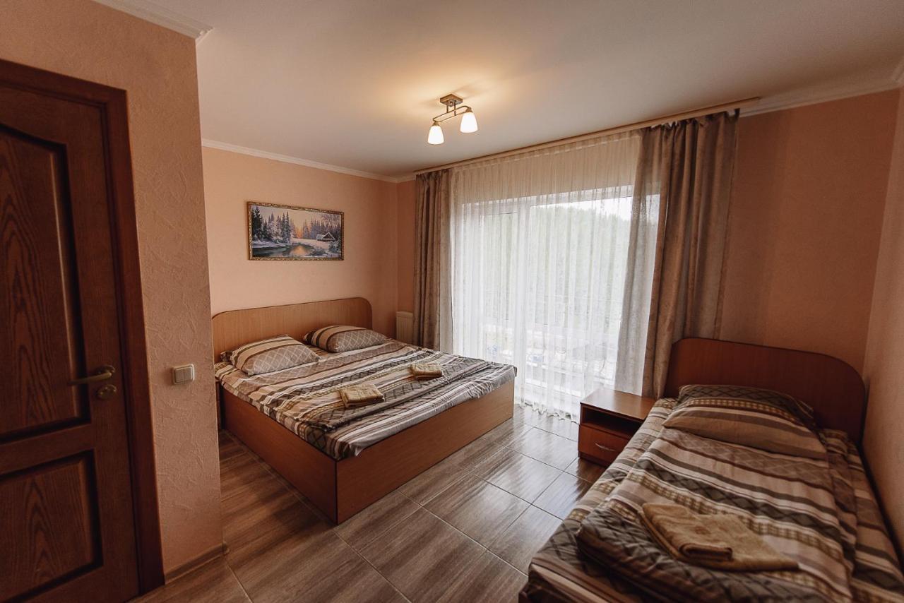 Toga Hotel Yablunytsya Bagian luar foto