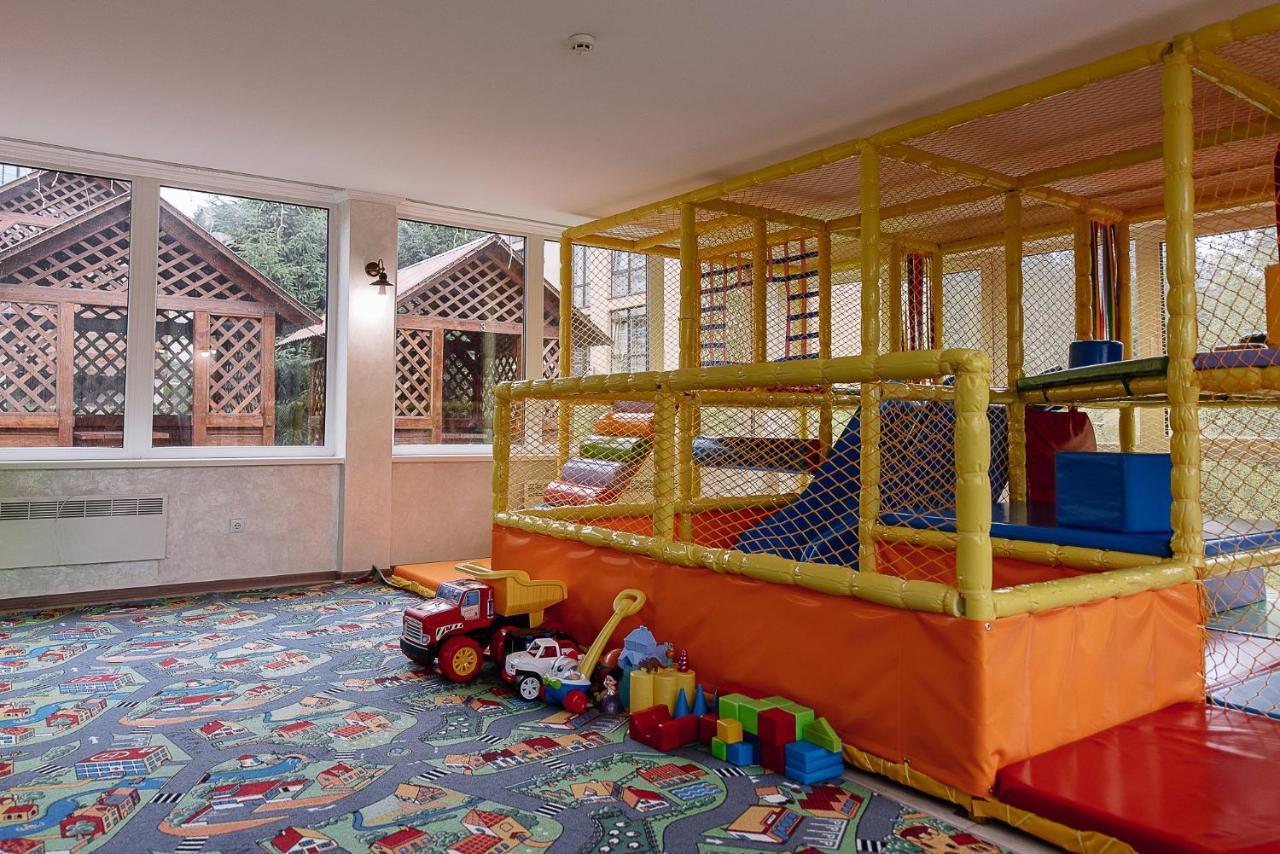 Toga Hotel Yablunytsya Bagian luar foto