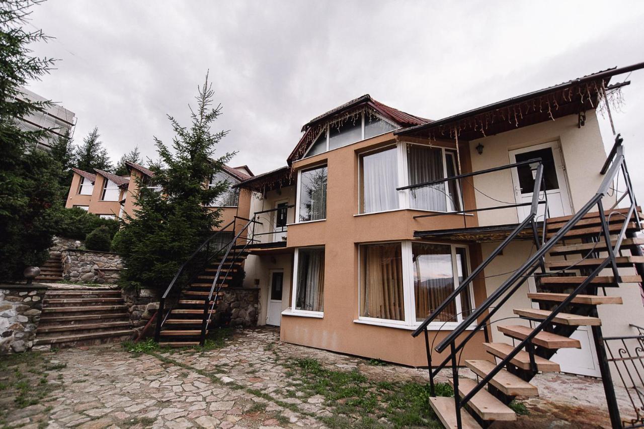 Toga Hotel Yablunytsya Bagian luar foto