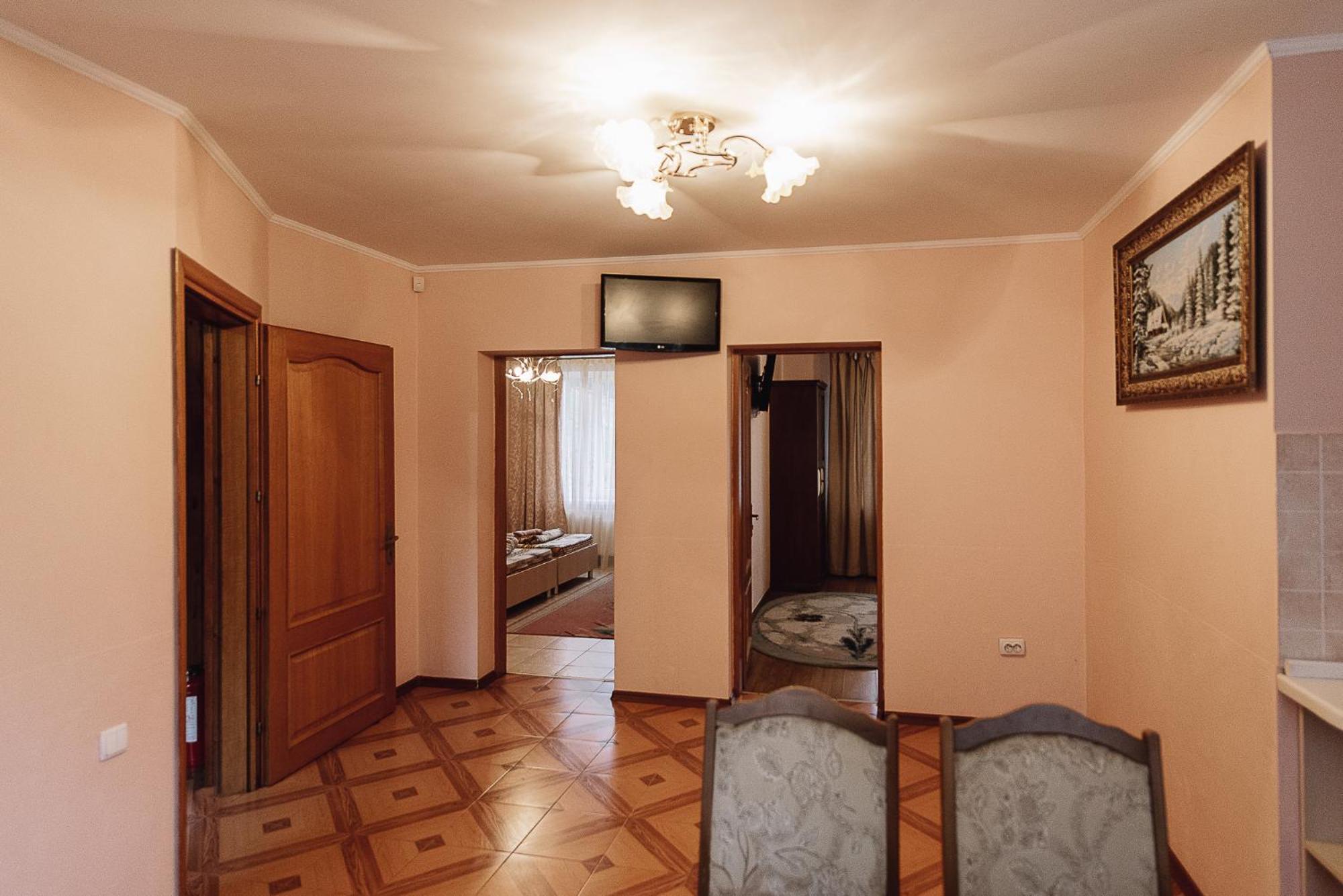 Toga Hotel Yablunytsya Bagian luar foto
