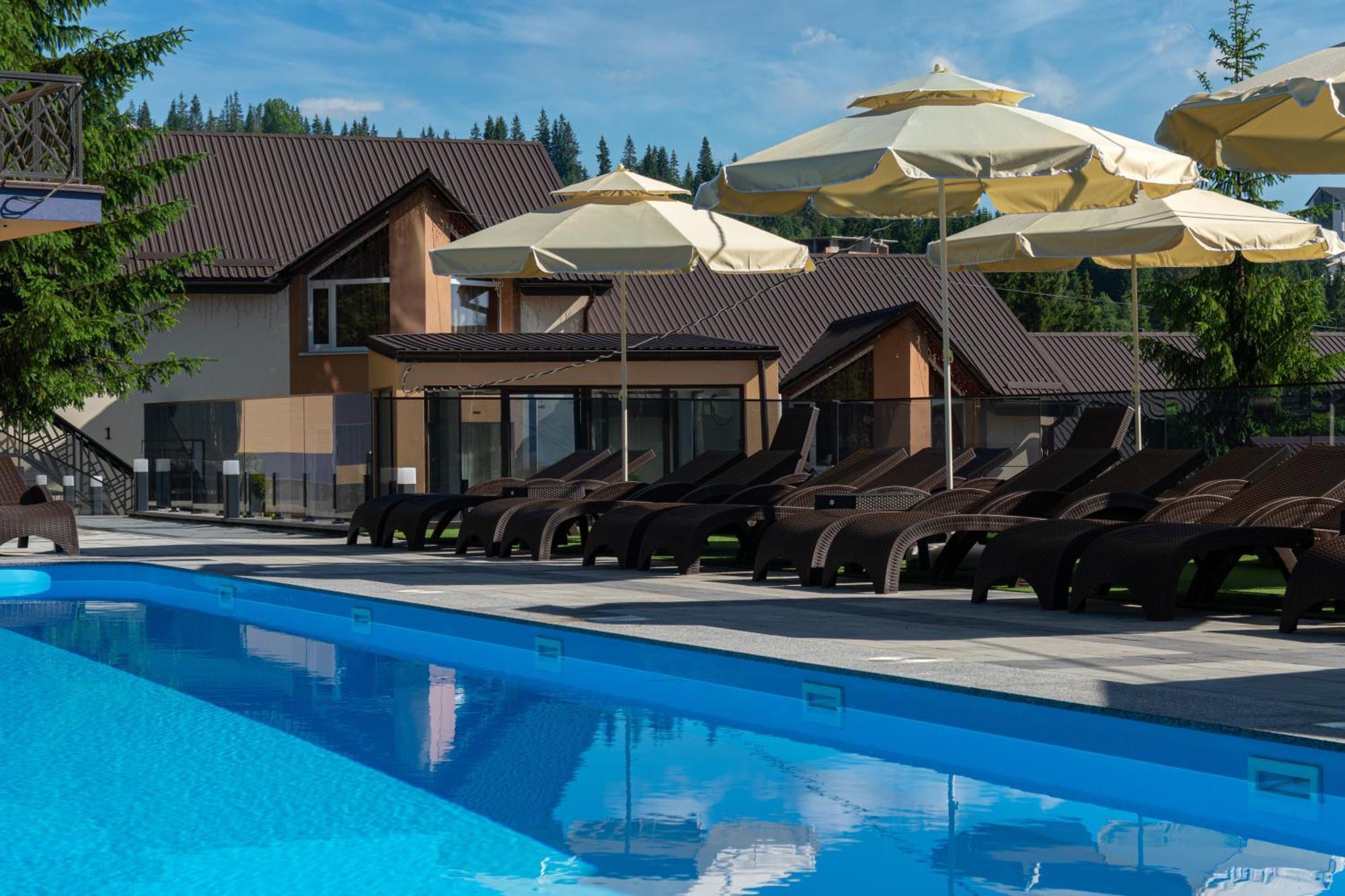 Toga Hotel Yablunytsya Bagian luar foto